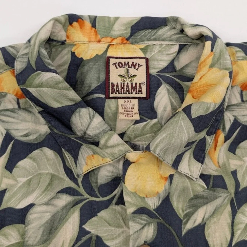 Tommy Bahama Silk Camp Shirt Mens 2XL Tropical Floral Hibiscus‎ Hawaiian Print